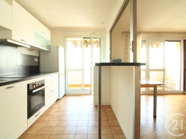 Appartement F3 à vendre - 3 pièces - 68.65 m2 - STRASBOURG - 67 - ALSACE - Century 21 Etoile Appartement F3 à vendre - 3 pièces - 68.65 m2 - STRASBOURG - 67 - ALSACE - Century 21 Etoile