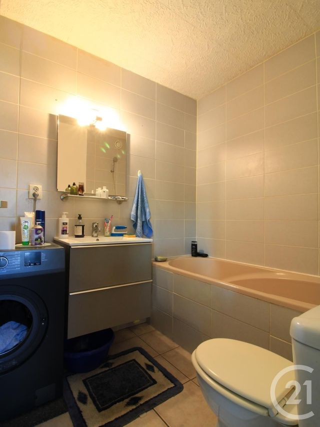 Appartement F2 à vendre - 2 pièces - 41.02 m2 - STRASBOURG - 67 - ALSACE - Century 21 Etoile Appartement F2 à vendre - 2 pièces - 41.02 m2 - STRASBOURG - 67 - ALSACE - Century 21 Etoile