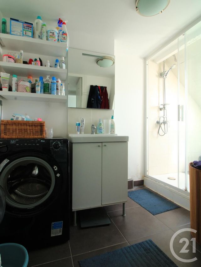 Afficher la photo en grand Appartement F3 à vendre - 3 pièces - 54.01 m2 - STRASBOURG - 67 - ALSACE - Century 21 Etoile