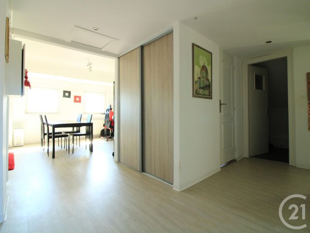 Afficher la photo en grand Appartement F3 à vendre - 3 pièces - 54.01 m2 - STRASBOURG - 67 - ALSACE - Century 21 Etoile
