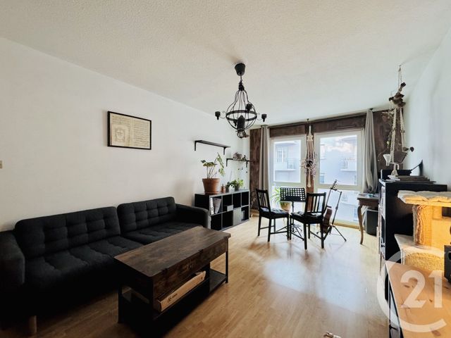 Afficher la photo en grand Appartement F2 à vendre - 2 pièces - 50.0 m2 - STRASBOURG - 67 - ALSACE - Century 21 Etoile