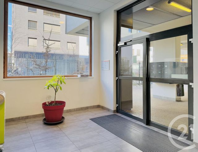 Afficher la photo en grand Appartement F1 à vendre - 1 pièce - 25.47 m2 - STRASBOURG - 67 - ALSACE - Century 21 Etoile