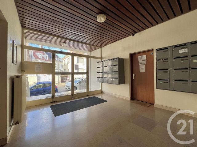 Afficher la photo en grand Appartement F1 à vendre - 1 pièce - 31.82 m2 - STRASBOURG - 67 - ALSACE - Century 21 Etoile