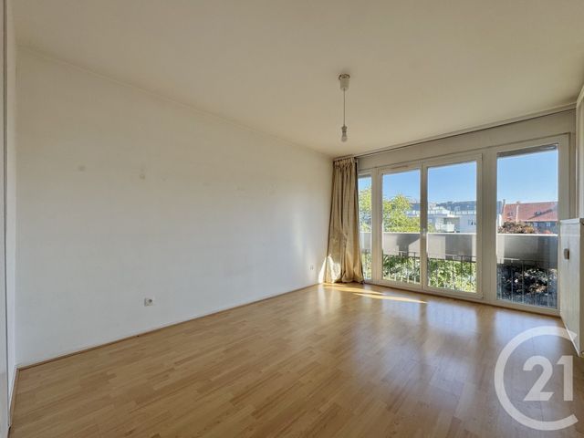 Afficher la photo en grand Appartement F2 à vendre - 2 pièces - 50.48 m2 - STRASBOURG - 67 - ALSACE - Century 21 Etoile