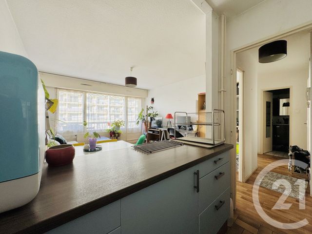 Afficher la photo en grand Appartement F2 à vendre - 2 pièces - 44.46 m2 - STRASBOURG - 67 - ALSACE - Century 21 Etoile