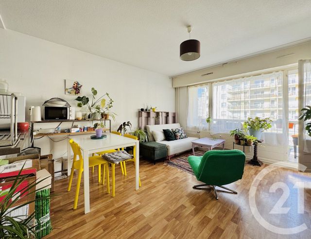 Afficher la photo en grand Appartement F2 à vendre - 2 pièces - 44.46 m2 - STRASBOURG - 67 - ALSACE - Century 21 Etoile