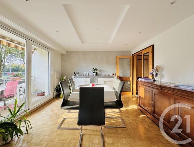 Afficher la photo en grand Appartement à vendre - 4 pièces - 91.31 m2 - STRASBOURG - 67 - ALSACE - Century 21 Etoile