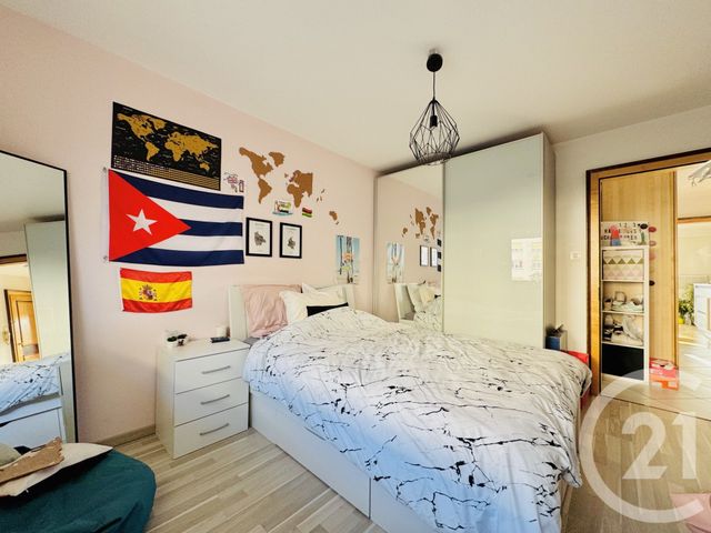 Afficher la photo en grand Appartement à vendre - 4 pièces - 91.31 m2 - STRASBOURG - 67 - ALSACE - Century 21 Etoile