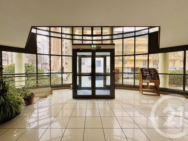 Appartement Studio à vendre - 1 pièce - 21.57 m2 - STRASBOURG - 67 - ALSACE - Century 21 Etoile