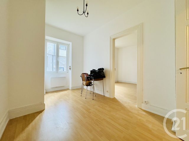 Appartement F2 à vendre - 2 pièces - 42.5 m2 - STRASBOURG - 67 - ALSACE - Century 21 Etoile