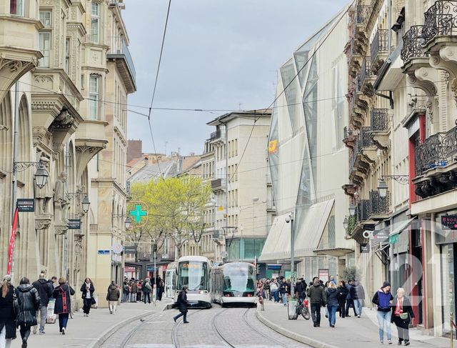 Appartement F2 à vendre - 2 pièces - 29.4 m2 - STRASBOURG - 67 - ALSACE - Century 21 Etoile