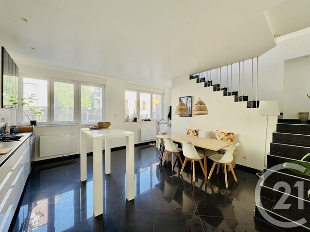 Appartement Loft à vendre - 2 pièces - 88.0 m2 - STRASBOURG - 67 - ALSACE - Century 21 Etoile