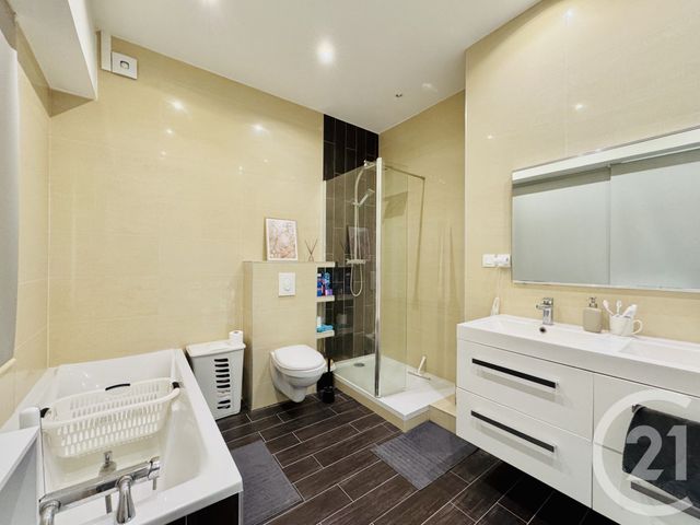 Appartement Loft à vendre - 2 pièces - 88.0 m2 - STRASBOURG - 67 - ALSACE - Century 21 Etoile